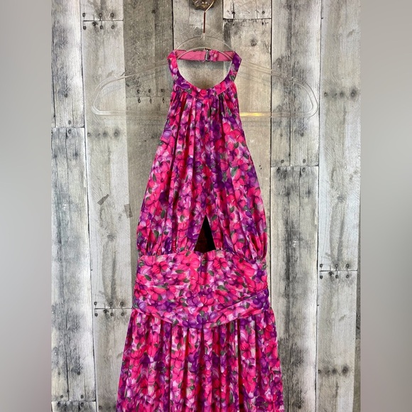 Lovers and Frends Hazel Gown in Liliana Floral Pink Size Large. - Picture 6 of 16